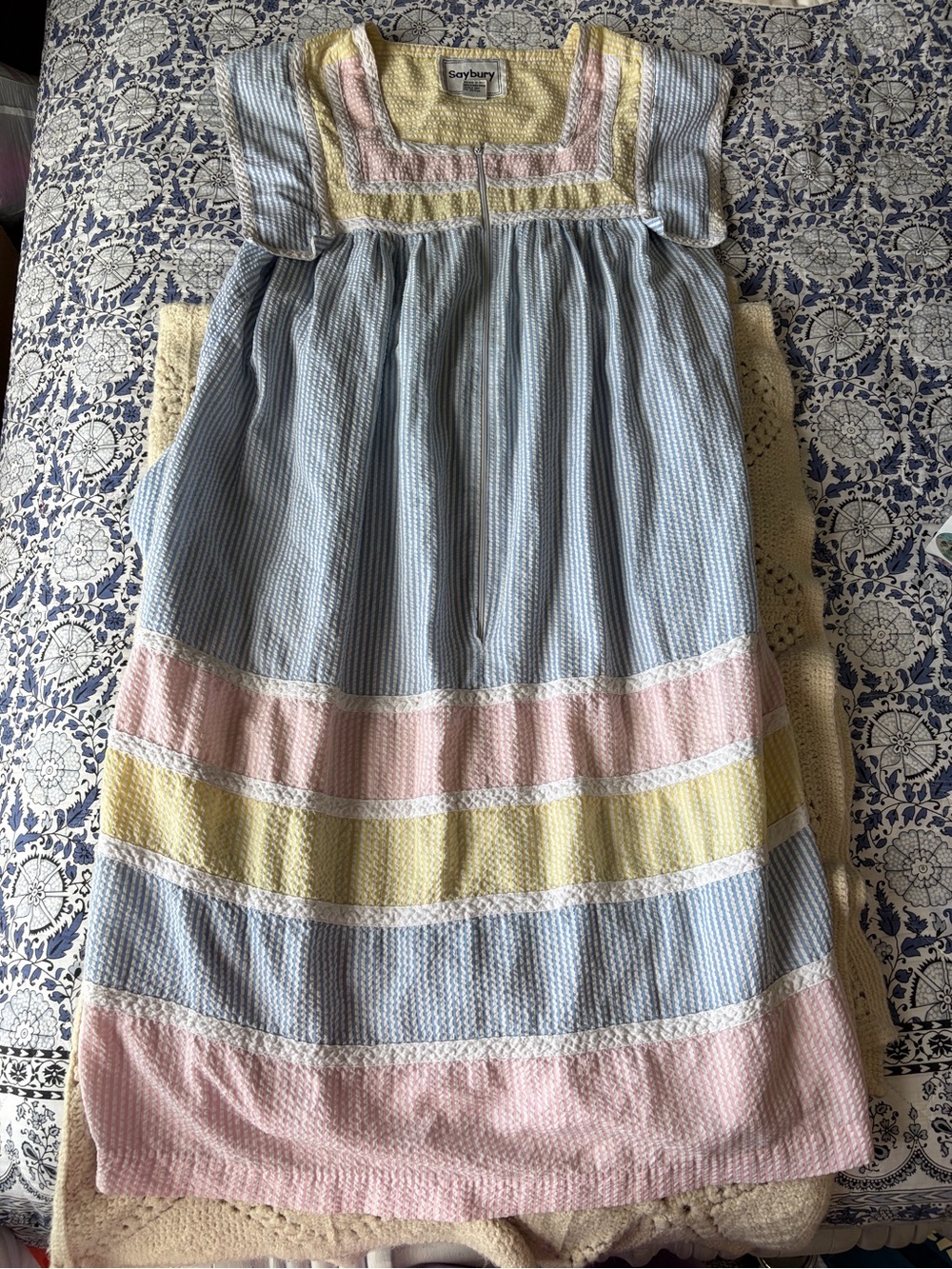 Cottagecore Grandma Chic GOLD Vintage Saybury Pastel Stripe seersucker mumu EUVC